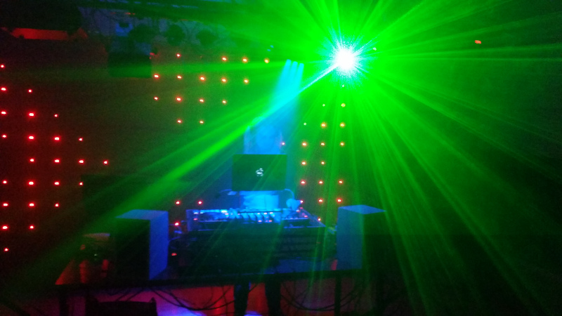 Laser show, dottern r DJ